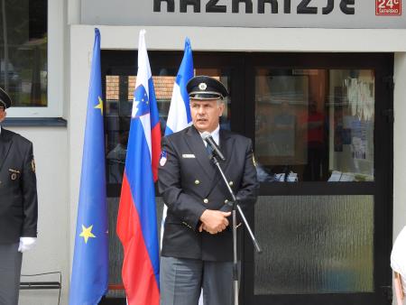 Odkritje spominske plošče na stavbi Osnovne šole Janeza Kuharja Razkrižje 10